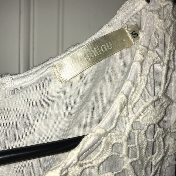 White embroidered floral dress from LF - Picture 5 of 7